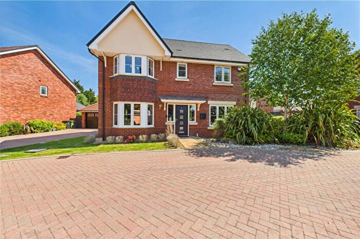 4 Bedroom Detached House For Sale In Red Kite Close, Calcot, Reading, Berkshire, RG31