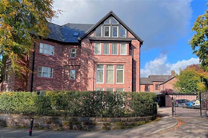 3 Bedroom Flat To Rent In Ashley Road, Hale, Altrincham, WA15