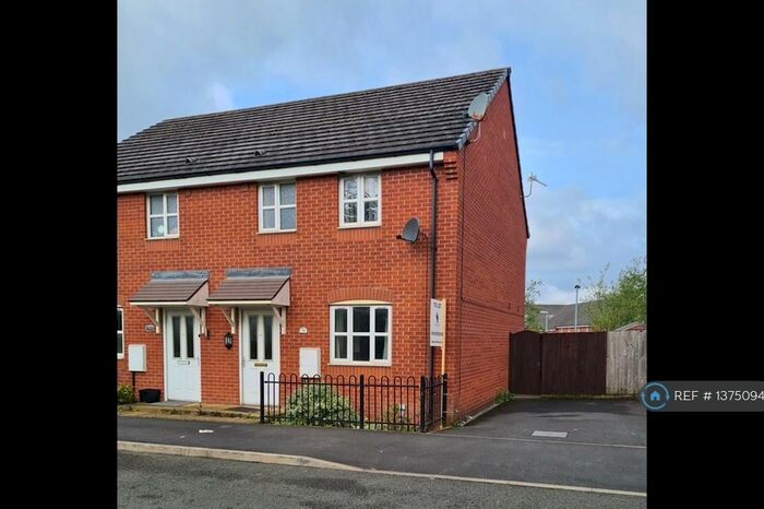 3 Bedroom Semi-Detached House To Rent In Shillingford Road, Manchester, M18