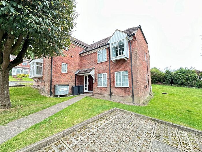 1 Bedroom Studio To Rent In Bowmans Way, Dunstable, Bedfordshire, LU6