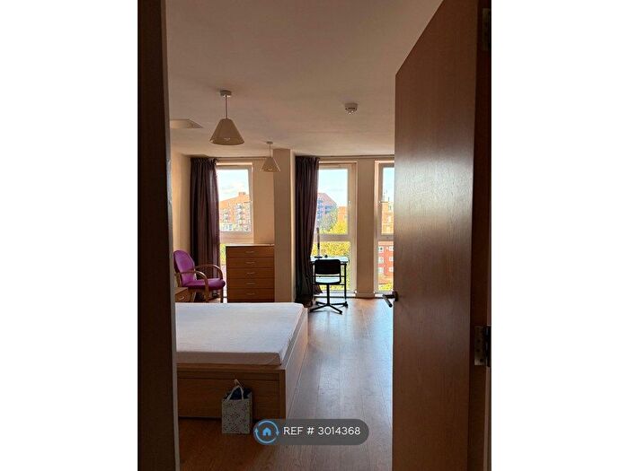 Studio To Rent In Northolt Road, South Harrow, HA2