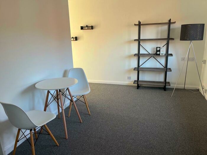 Flat To Rent In Cedar House, Vicars Court, Clipstone, NG21