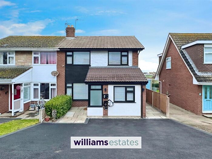 4 Bedroom Semi-Detached House For Sale In Bastion Gardens, Prestatyn, LL19