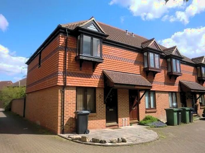 2 Bedroom End Of Terrace House To Rent In Didcot, Oxfordshire, OX11