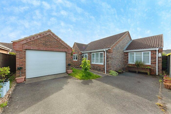 3 Bedroom Detached Bungalow For Sale In Wellington Close, South Killingholme, DN40