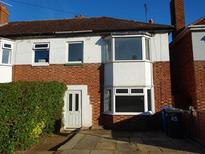 3 Bedroom Semi Detached House To Rent In Hillside Avenue, Kettering, NN15
