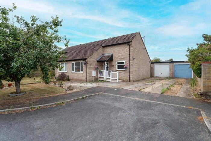 2 Bedroom Detached Bungalow For Sale In Dean Peacock Court, Ely, CB6