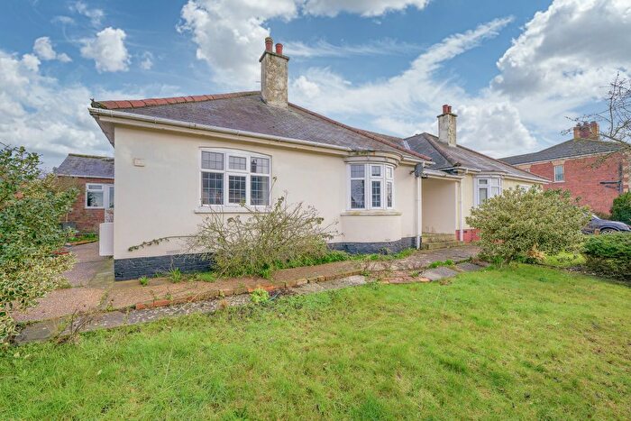 2 Bedroom Semi Detached Bungalow For Sale In Halton Road, Spilsby, PE23