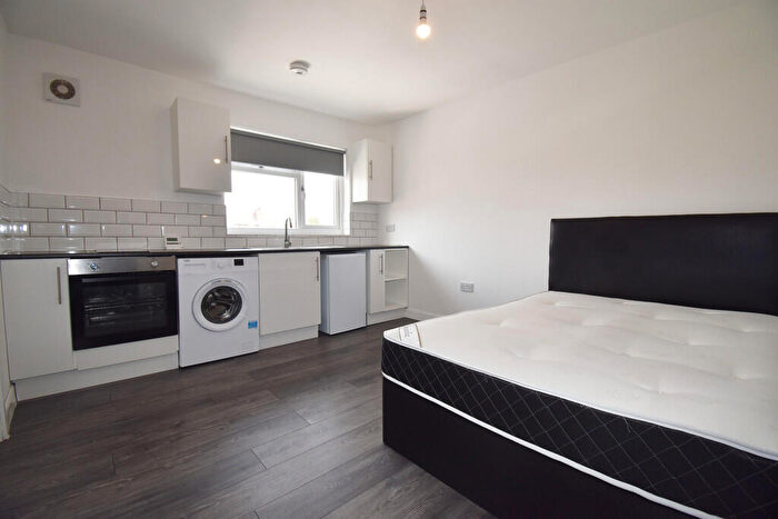 Studio To Rent In Daventry Road, Coventry, CV3