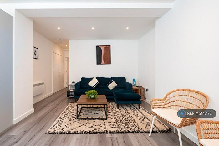 1 Bedroom Flat To Rent In Goulton Road, London, E5