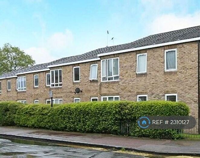 1 Bedroom Flat To Rent In Savoy Close, London, E15