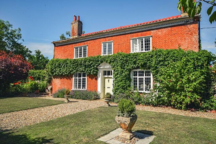 4 Bedroom Detached House For Sale In Hardingham, NR9