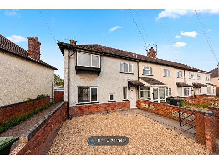 3 Bedroom Semi-Detached House To Rent In Hillen Road, King's Lynn, PE30