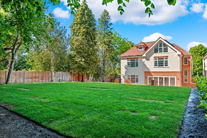 7 Bedroom Detached House For Sale In Addiscombe Road, Croydon, London, CR0