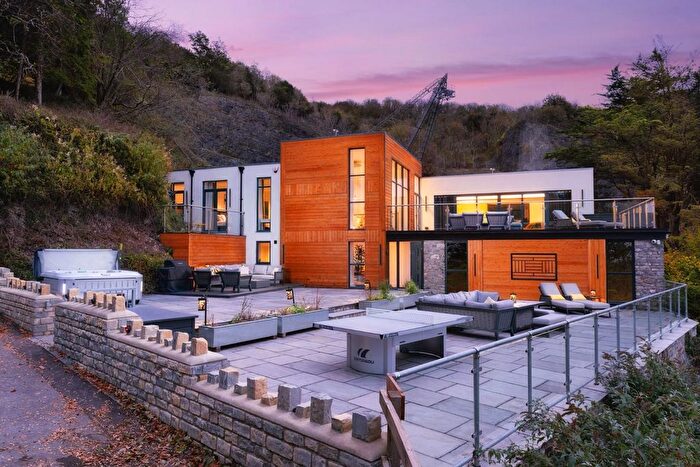 5 Bedroom Detached House For Sale In The Woodlands Estate, Cheddar, BS27