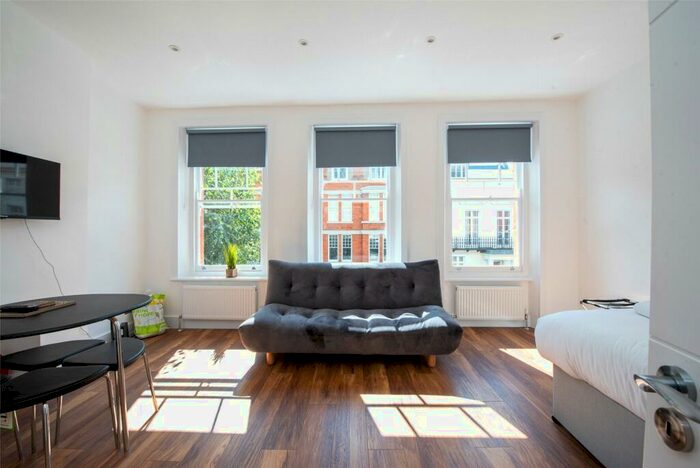 Apartment To Rent In Downshire Hill, Hampstead Village, London, NW3