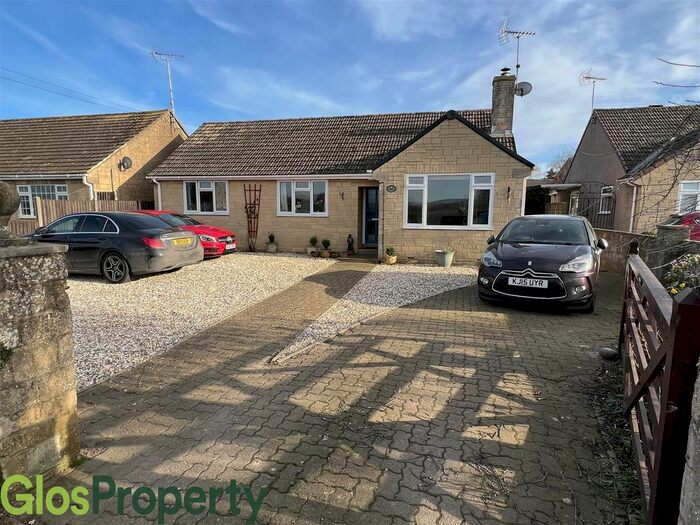 3 Bedroom Detached Bungalow For Sale In Longaston Lane, Slimbridge, Gloucester, GL2