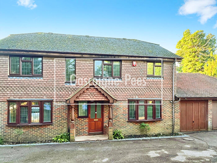 5 Bedroom House To Rent In Cobham, KT11