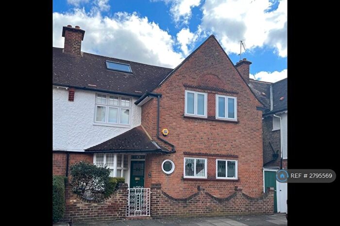 5 Bedroom Semi Detached House To Rent In Holmesdale Avenue, London, SW14