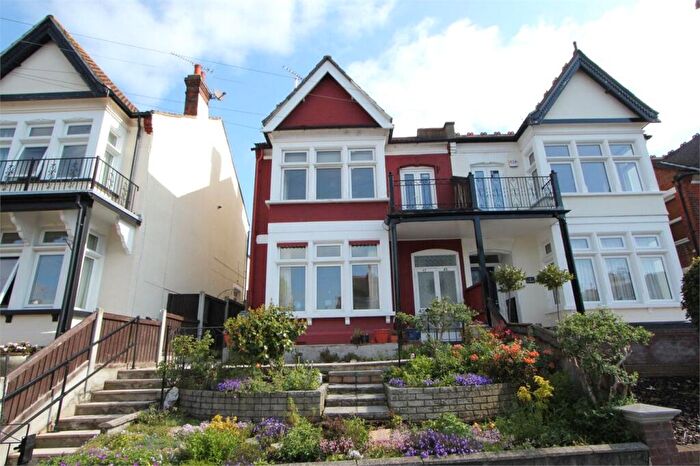 2 Bedroom Apartment To Rent In Canewdon Road, Westcliff-on-Sea, Essex, SS0