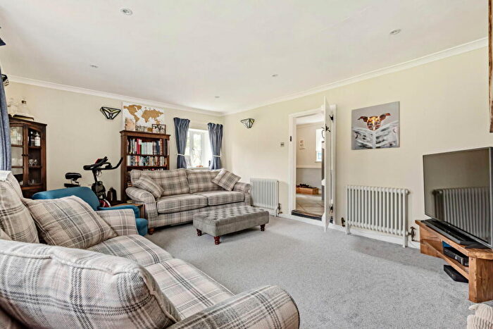 4 Bedroom Detached House For Sale In Picket Piece, Andover, SP11