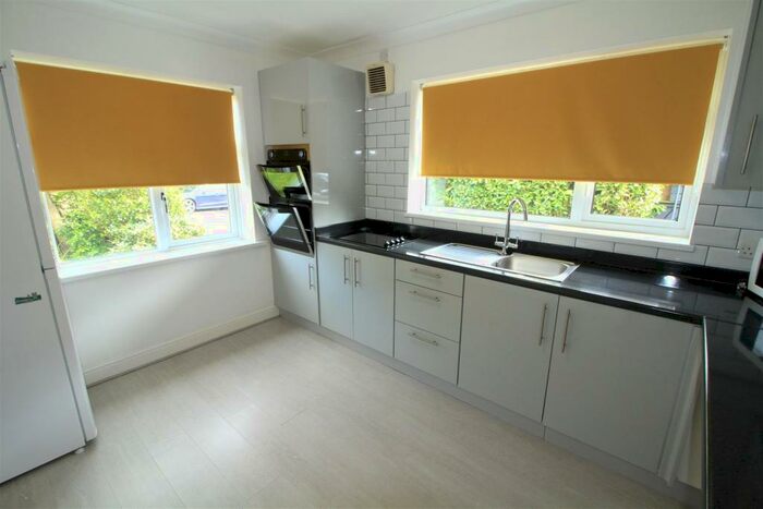 3 Bedroom Detached Bungalow To Rent In Station Road, Clipstone Village, NG21