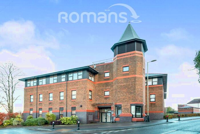 2 Bedroom Apartment To Rent In Chailey Court, RG21