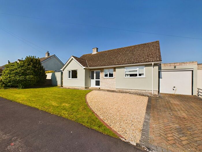 3 Bedroom Detached Bungalow For Sale In Chapel Close, Chilton Polden, Bridgwater, TA7