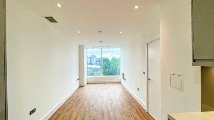 1 Bedroom Flat For Sale In West Gate, London, W5