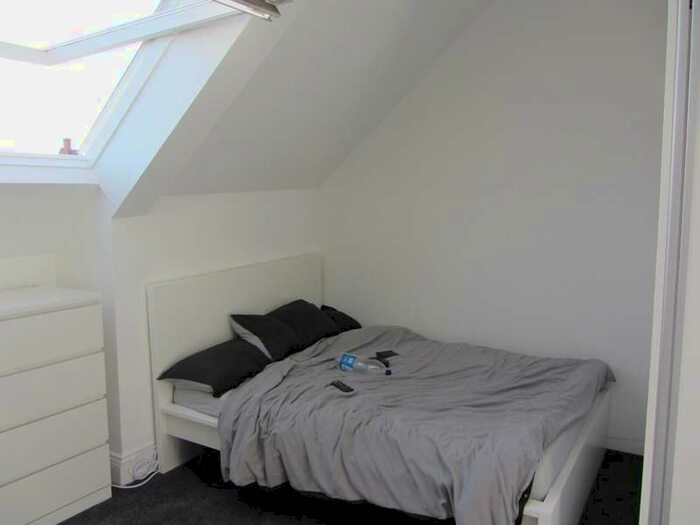 4 Bedroom Maisonette Flat To Rent In Coach Road, , Wallsend, NE28