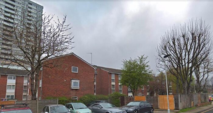 2 Bedroom Flat To Rent In Carnarvon Road, London, E15