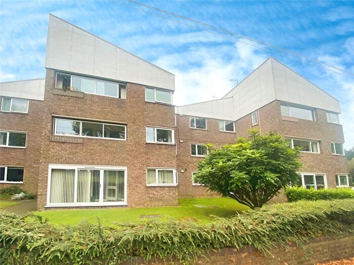 2 Bedroom Flat To Rent In Victoria Park Road, Leicester, Leicestershire, LE2