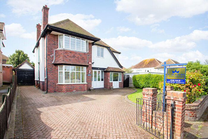 4 Bedroom Semi-Detached House For Sale In Lonsdale Avenue, Margate, CT9