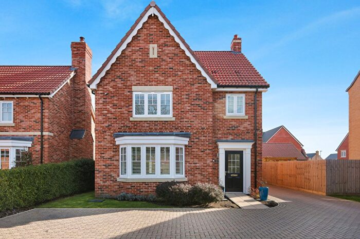 3 Bedroom Detached House For Sale In Chestnut Close, Elmstead, Colchester, CO7