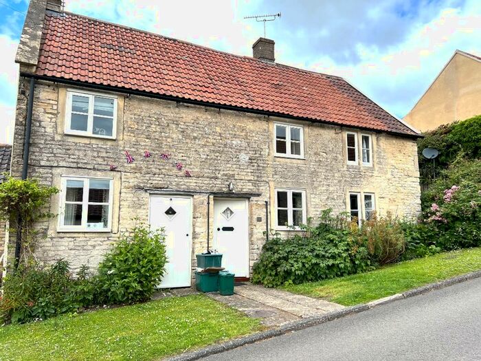 3 Bedroom Cottage To Rent In Sheepfair Lane, SN14