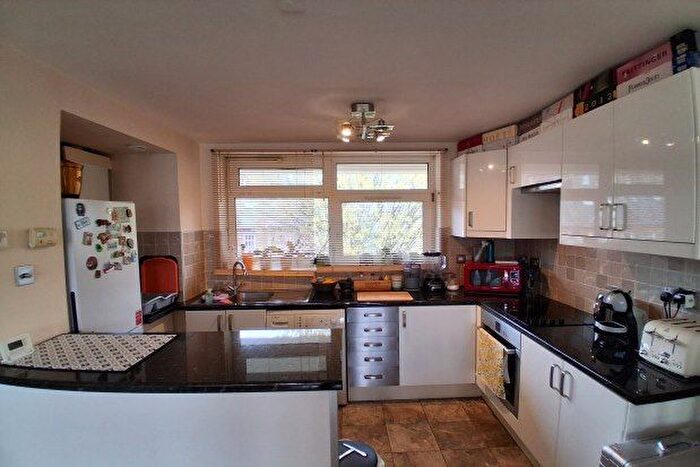 1 Bedroom Flat To Rent In Worfield Street, London, SW11