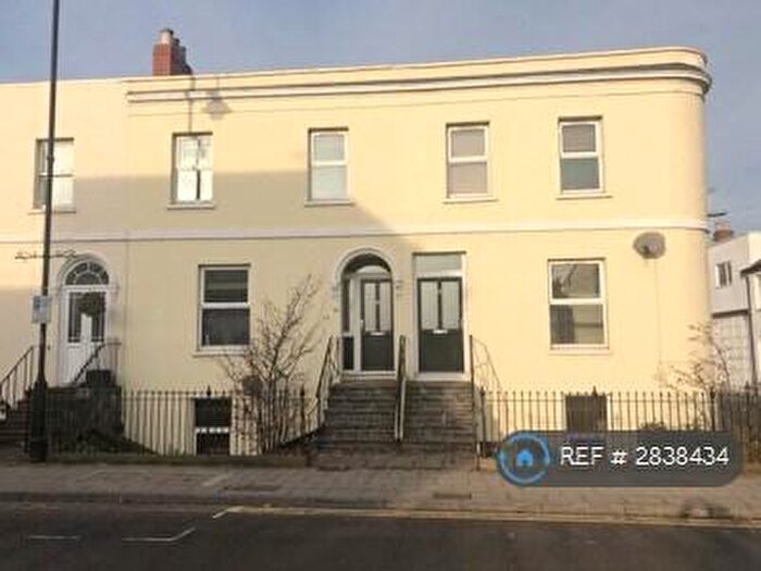 6 Bedroom End Of Terrace House To Rent In Bath Road, Cheltenham, GL53