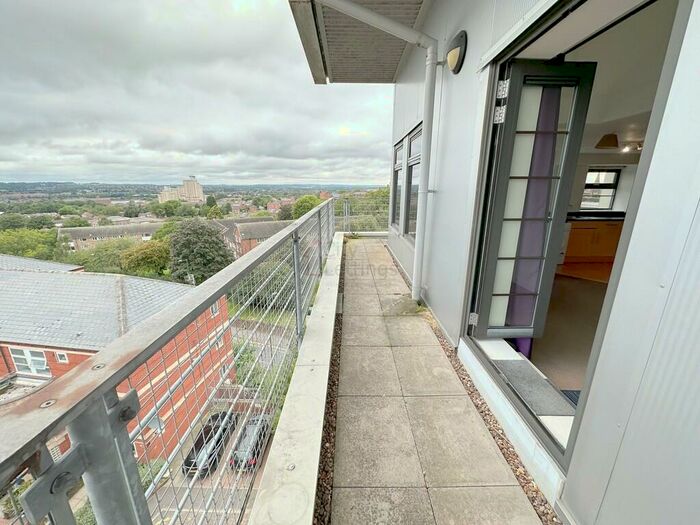 1 Bedroom Apartment To Rent In Canning Circus Nottingham, NG7