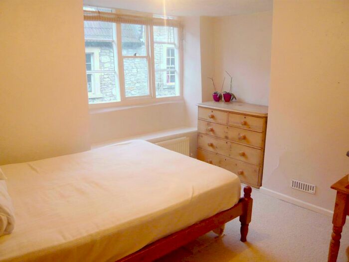 2 Bedroom Character Property To Rent In Sheppards Barton, Frome, Somerset, BA11