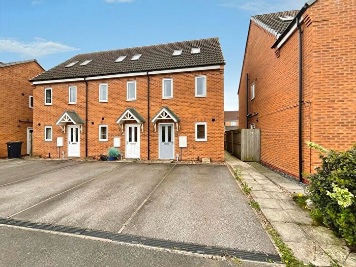 3 Bedroom End Of Terrace House To Rent In Crucible Close, North Hykeham, LN6