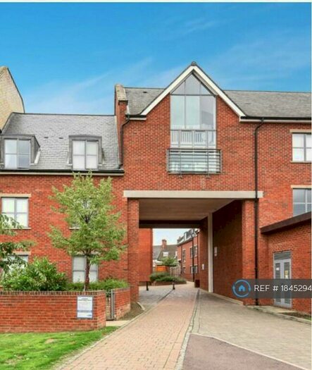 2 Bedroom Flat To Rent In Hitchin, Hitchin, Herts, SG5