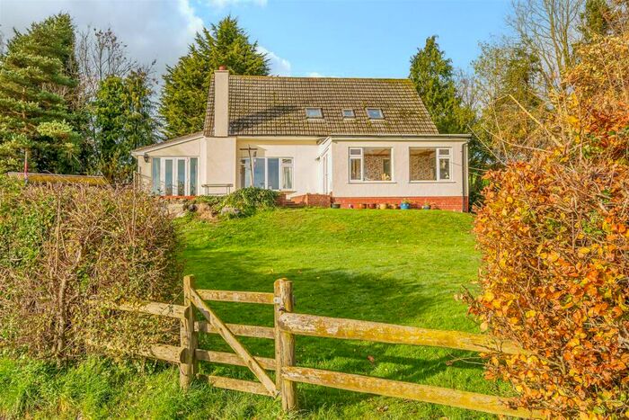 4 Bedroom Detached House For Sale In Dunsford, Exeter, EX6