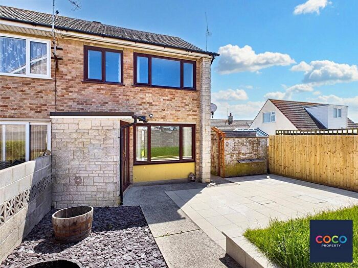 3 Bedroom Terraced House To Rent In Courtlands Road, Portland, Dorset, DT5