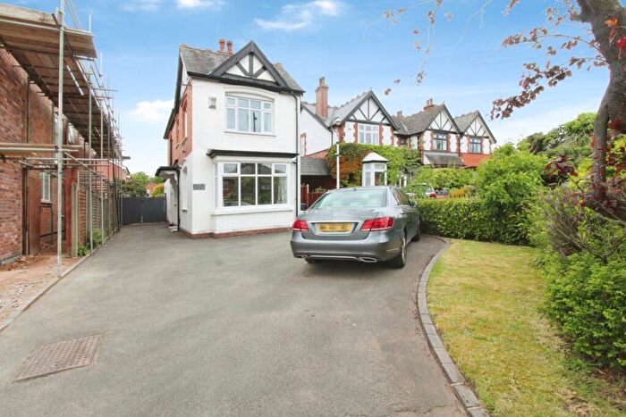 3 Bedroom Detached House For Sale In Barrows Lane, Birmingham, West Midlands, B26