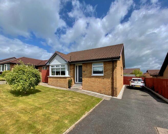 2 Bedroom Detached Bungalow For Sale In Cargill Avenue, Maybole, KA19