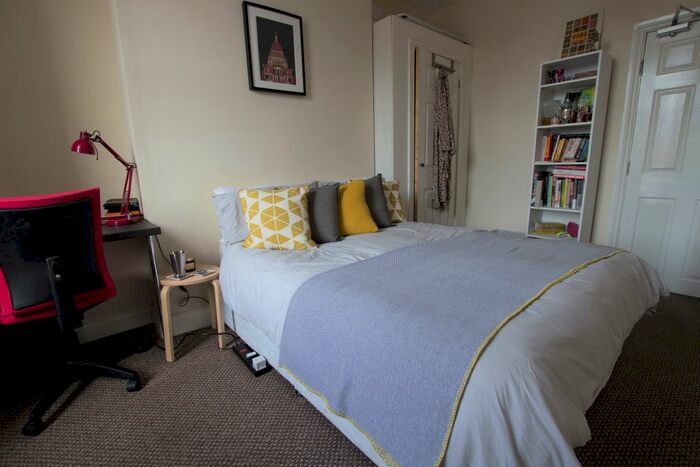 5 Bedroom Maisonette To Rent In Heaton Road, Heaton, Newcastle Upon Tyne, NE6