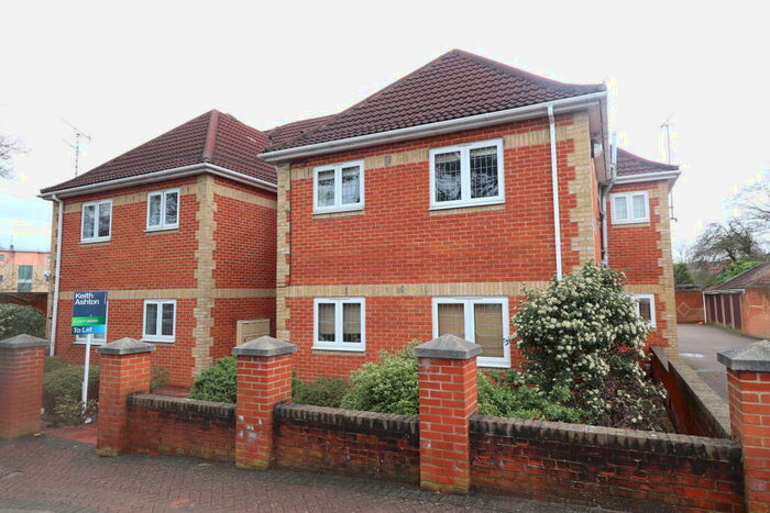 2 Bedroom Apartment To Rent In Brentwood Station, CM14