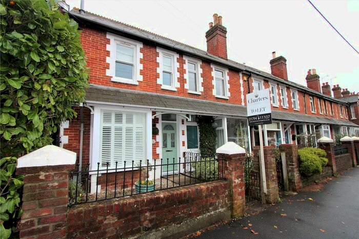 3 Bedroom Terraced House To Rent In Station Road, Romsey, Hampshire SO51