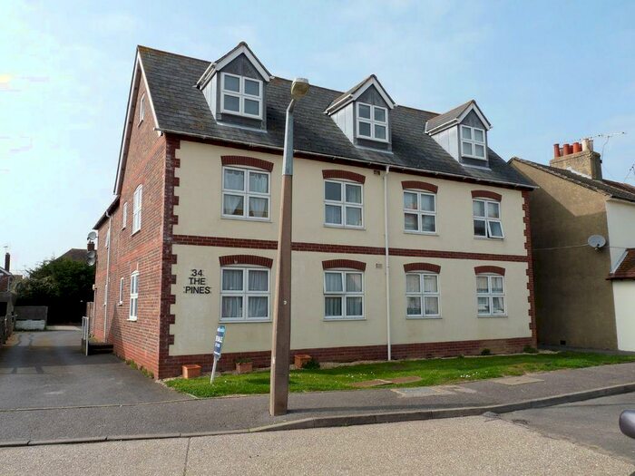 1 Bedroom Flat To Rent In The Pines, Sussex Street, Littlehampton, BN17