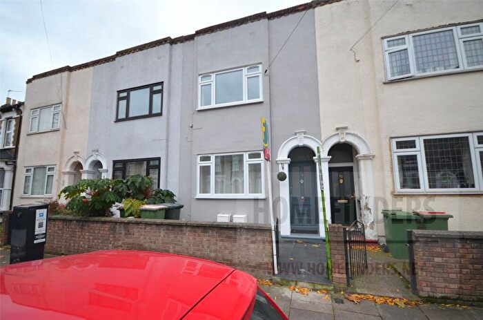 1 Bedroom Apartment To Rent In Ham Park Road, London, E15